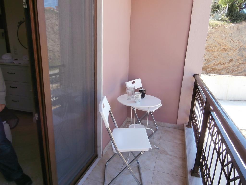 Villa Fun & Sun يميناريا الغرفة الصورة