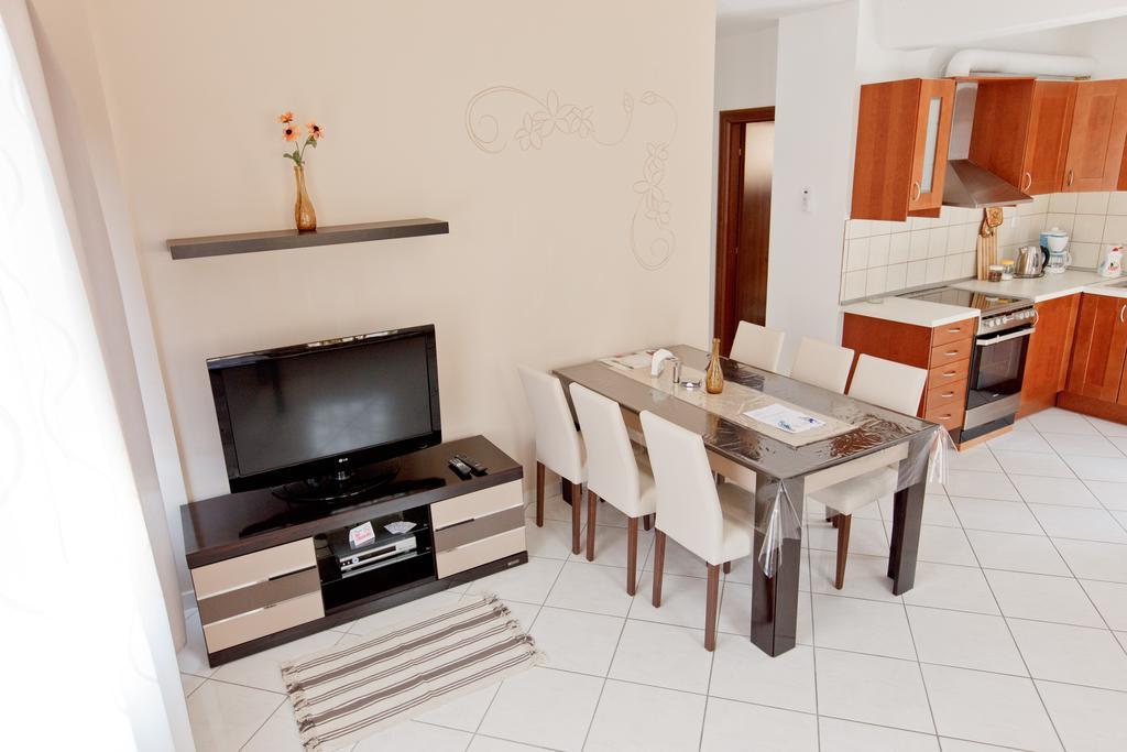 Villa Fun & Sun يميناريا المظهر الخارجي الصورة